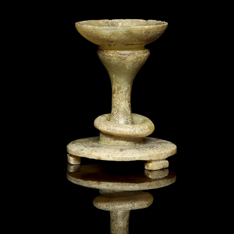Carved jade-footed vessel, Han dynasty - 1