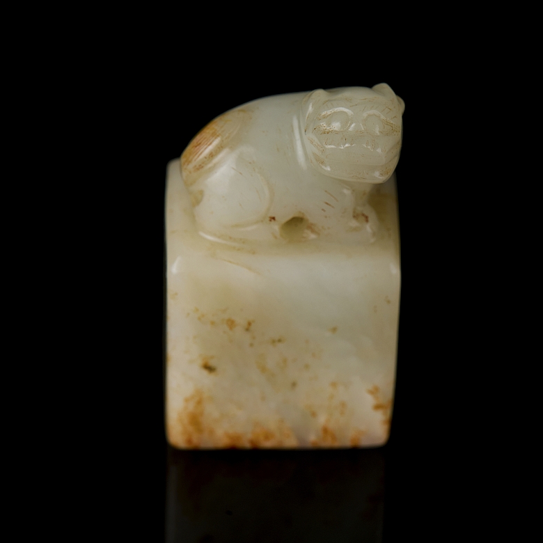 Hetian jade seal ‘Reclining Lion’, Qing dynasty