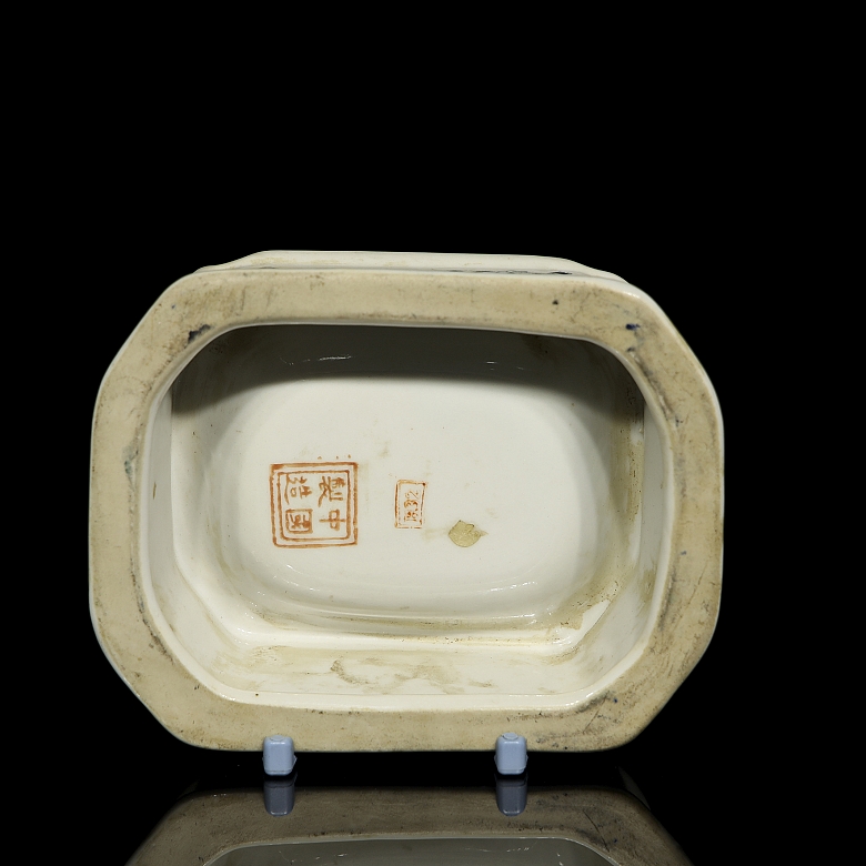 Recipiente de porcelana