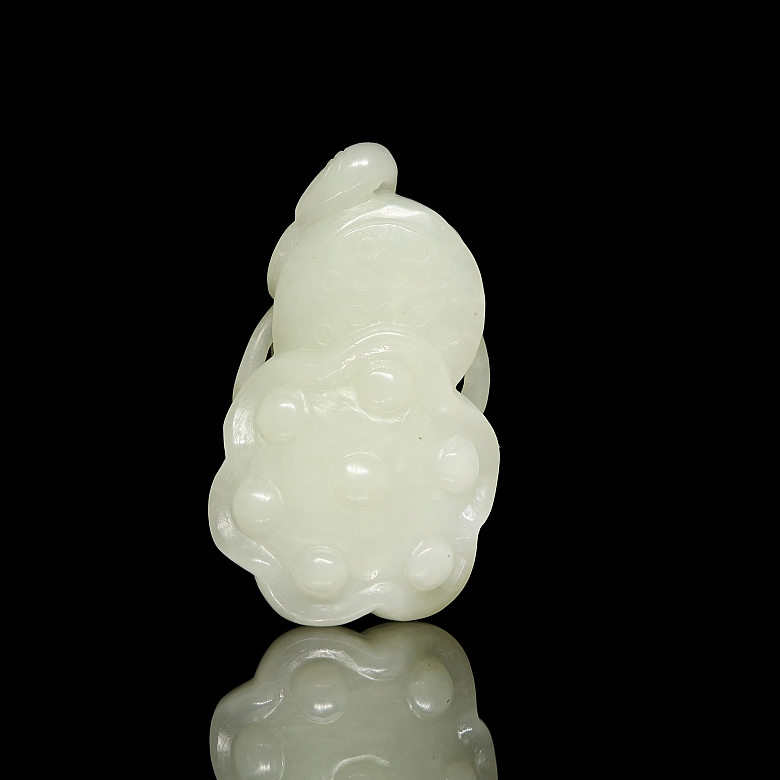 Figura de jade blanco