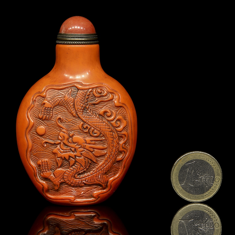 Snuff crystal bottle 