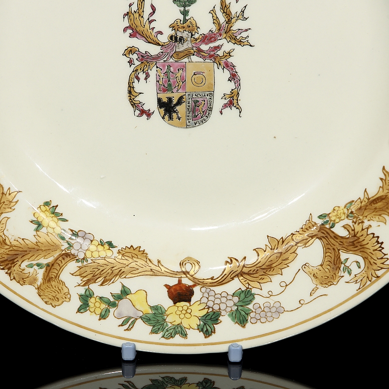 Plato de porcelana