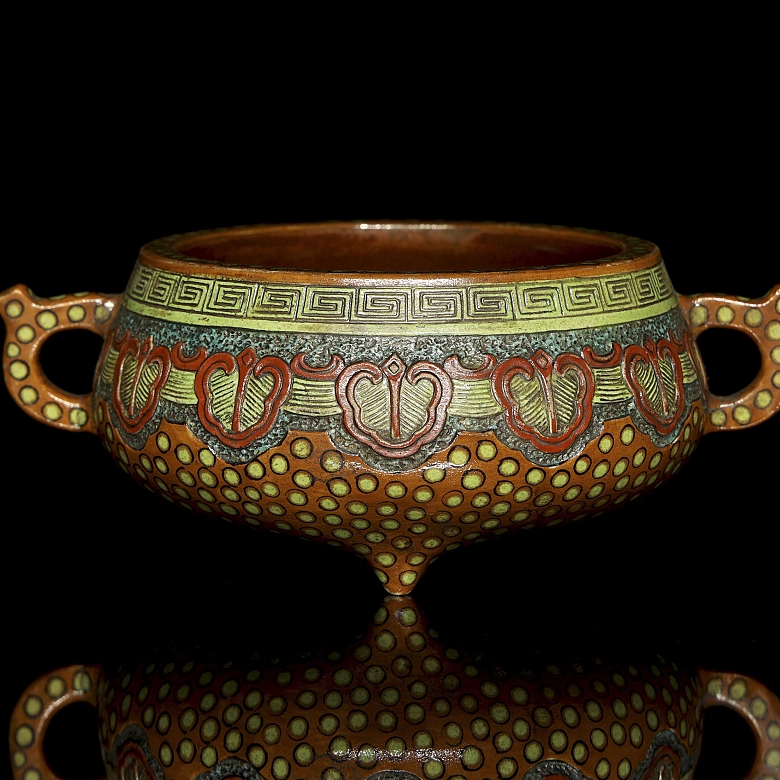 Polychrome ceramic incense burner, ‘Leaves,’ with Qianlong seal