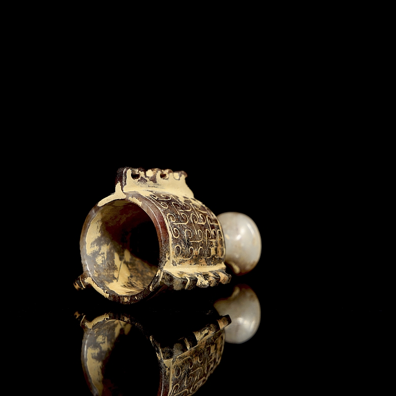 Copa de jade tallado, periodo Reinos Combatientes