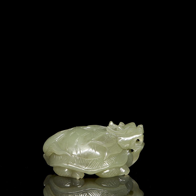 Jade figurine ‘Dragon Turtle (Bixi)’, 20th century