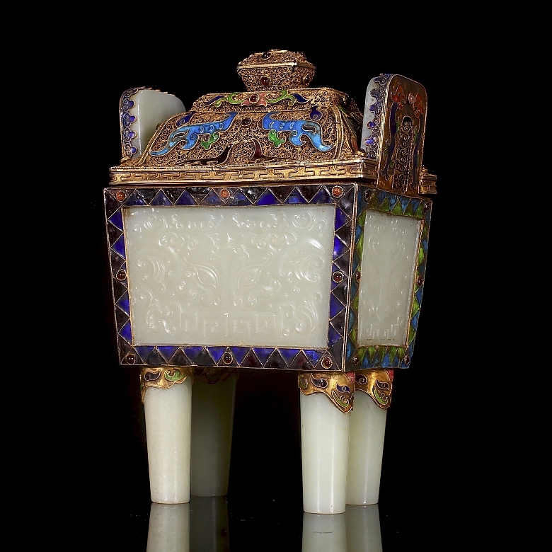Incensario de jade blanco Hetian, plata y esmaltes, dinastía Qing