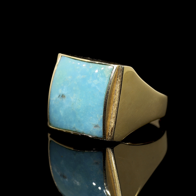 Anillo en oro amarillo 18k con turquesa