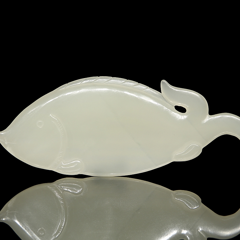 White jade plaque ‘Fish’, Qing dynasty