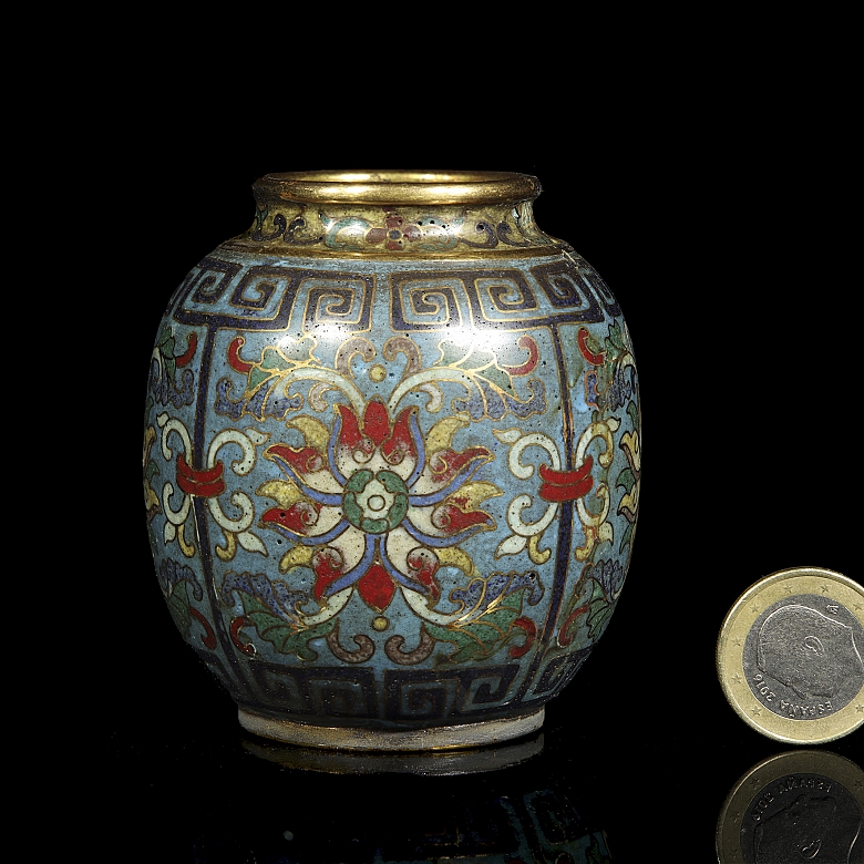Small cloisonné enamel vessel, Qing dynasty - 7