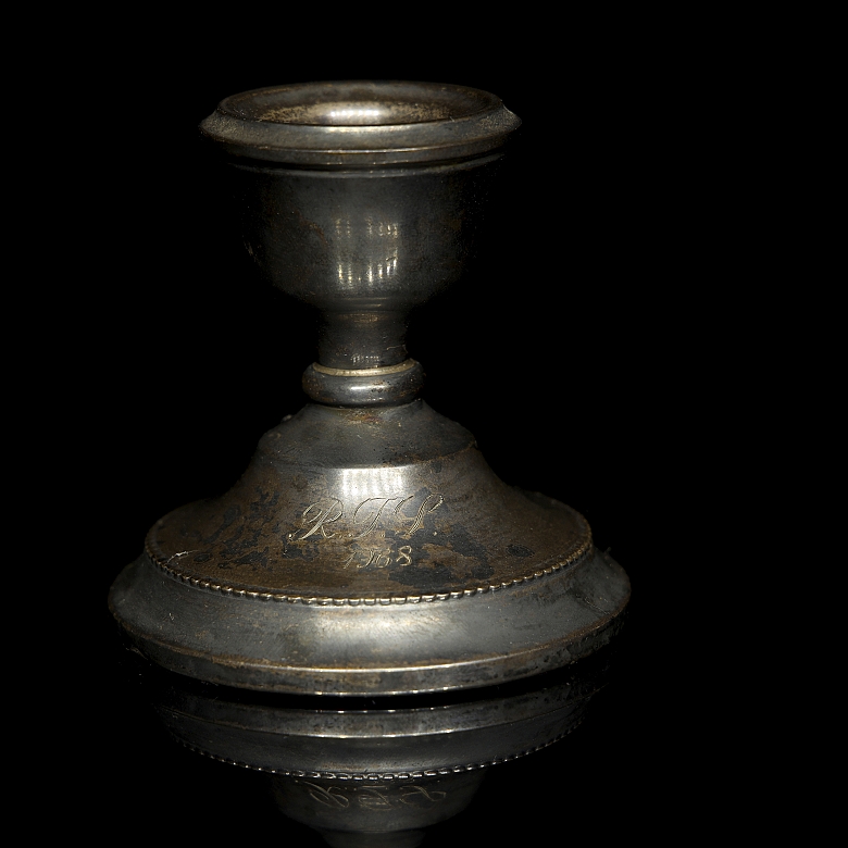 银油灯与银烛台，20世纪