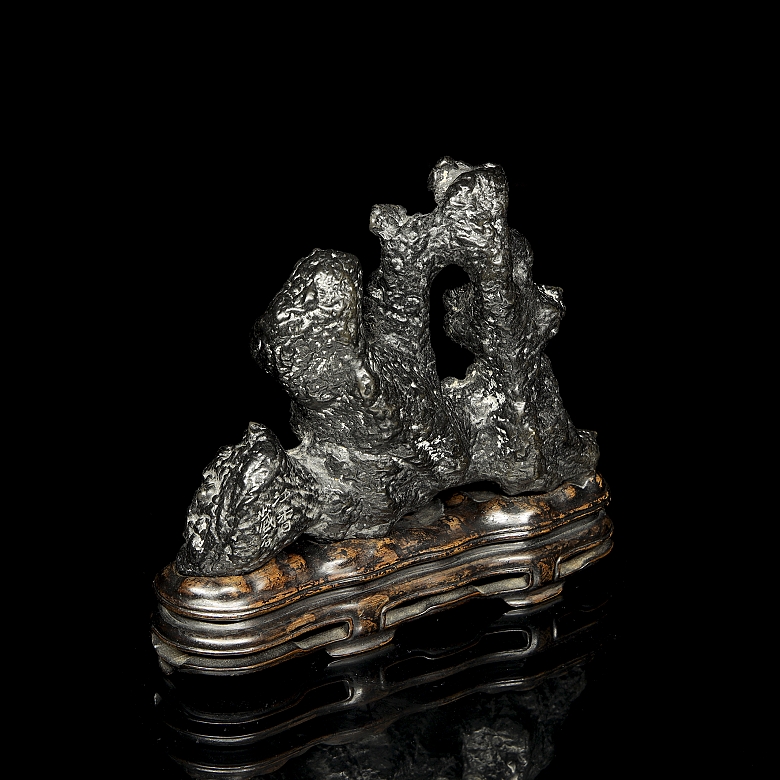 Gongshi rock with wooden base, Qing dynasty