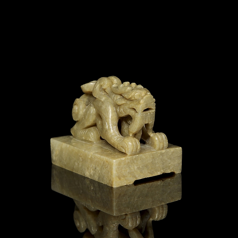 Sello de jade tallado 