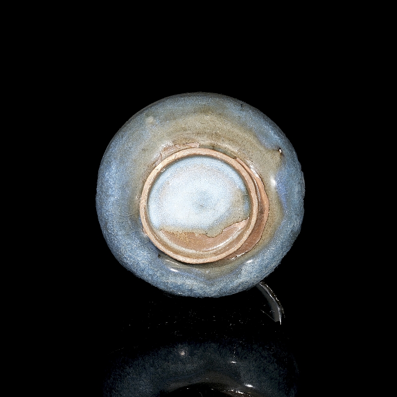 Ceramic vessel with Junyao glaze, Song style