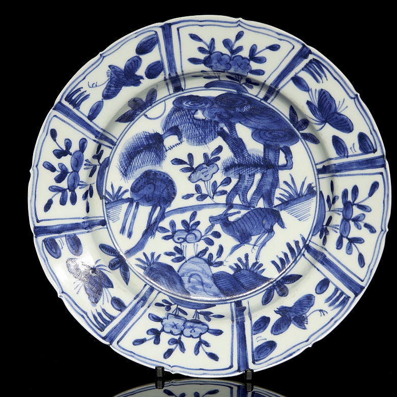 Pair of blue-and-white porcelain ‘Landscape’ dishes, Qing dynasty - 2