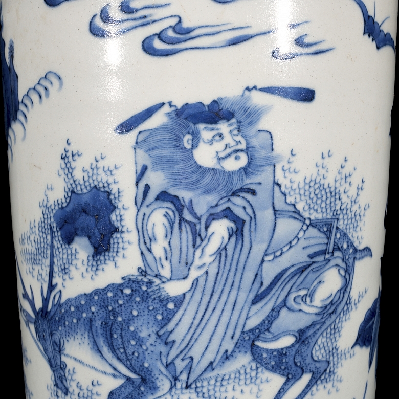 Jarrón de porcelana en azul y blanco 