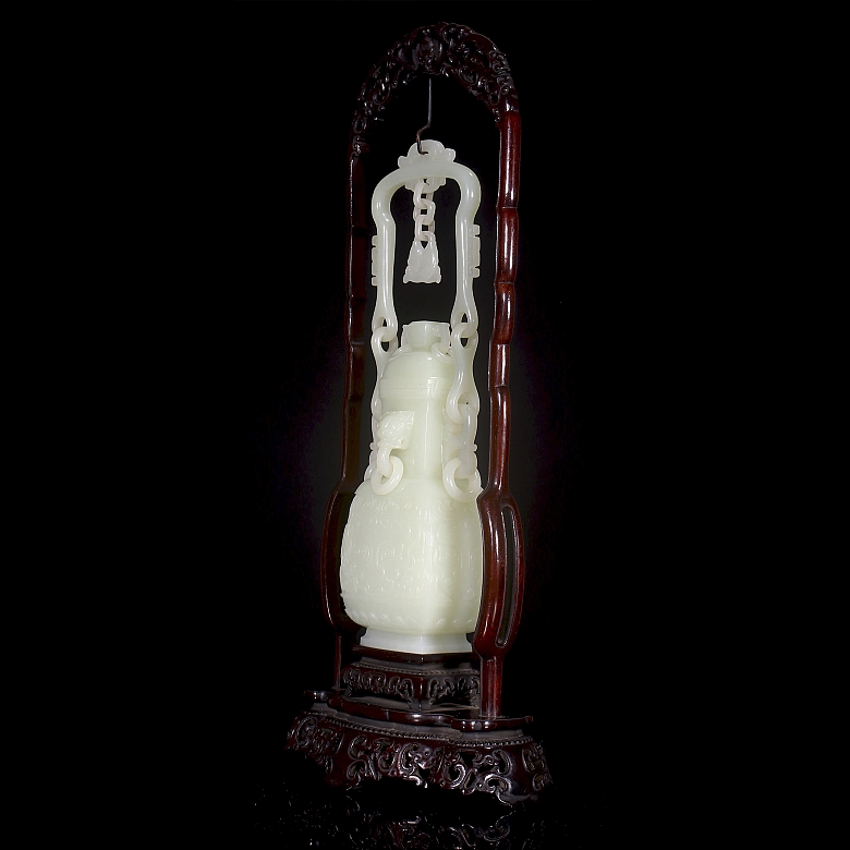 Jarrón colgante de jade blanco de Hetian, dinastía Qing