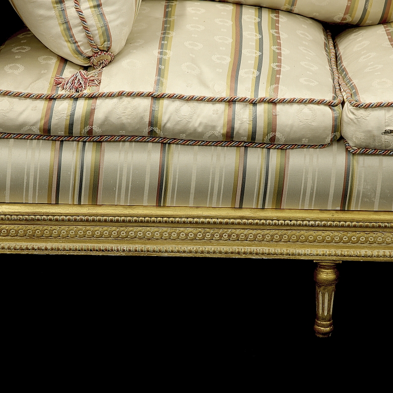 Sofá estilo Luis XVI, s.XX