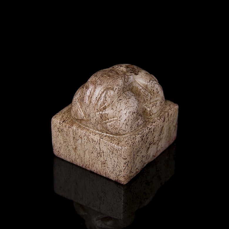 Carved jade ‘Dragon’ seal, Ming dynasty