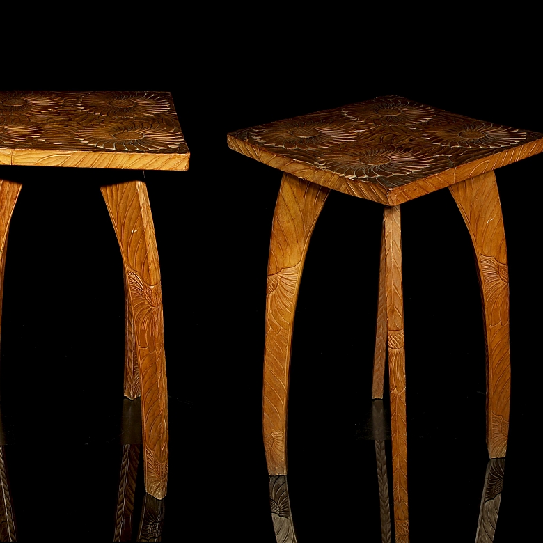 Pareja de mesas auxiliares de estilo Japonesismo para Liberty & Co., circa 1900–1910