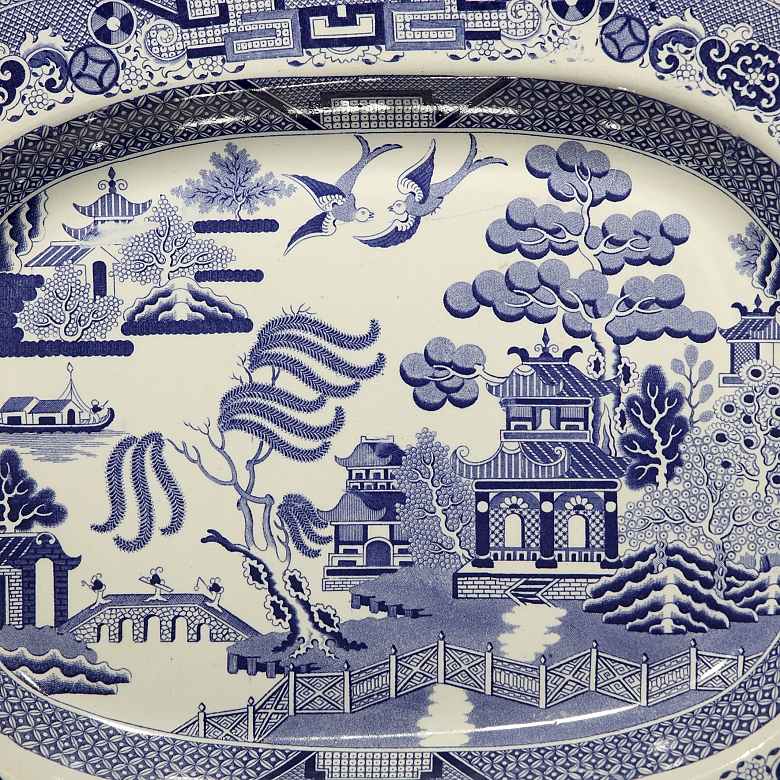 Three Willow Pattern trays, 19th century