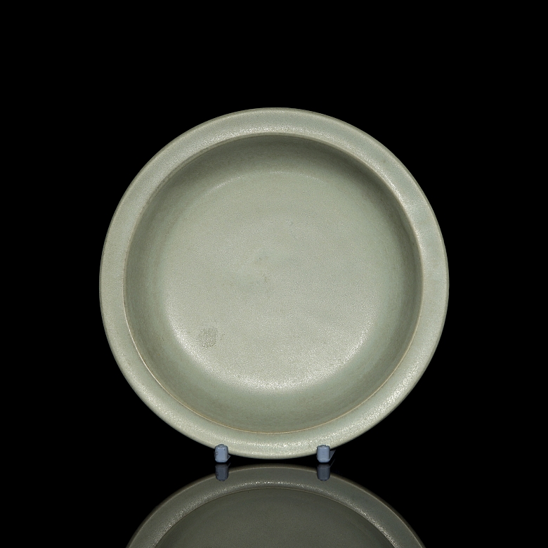 Plato de cerámica esmaltada 