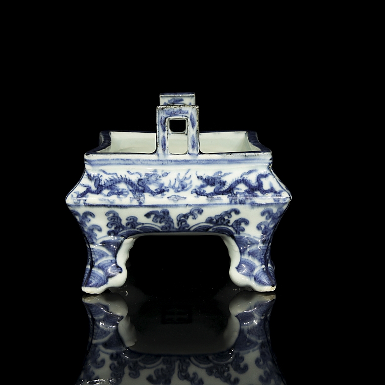 Incensario de porcelana esmaltada