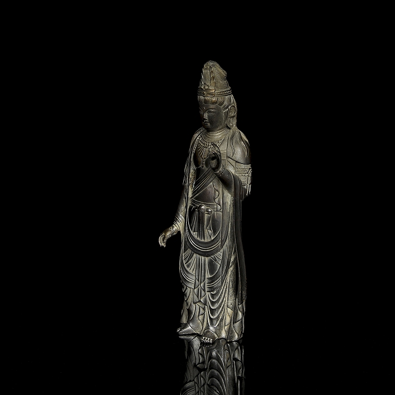 Escultura “Guanyin” en metal patinado, s.XX