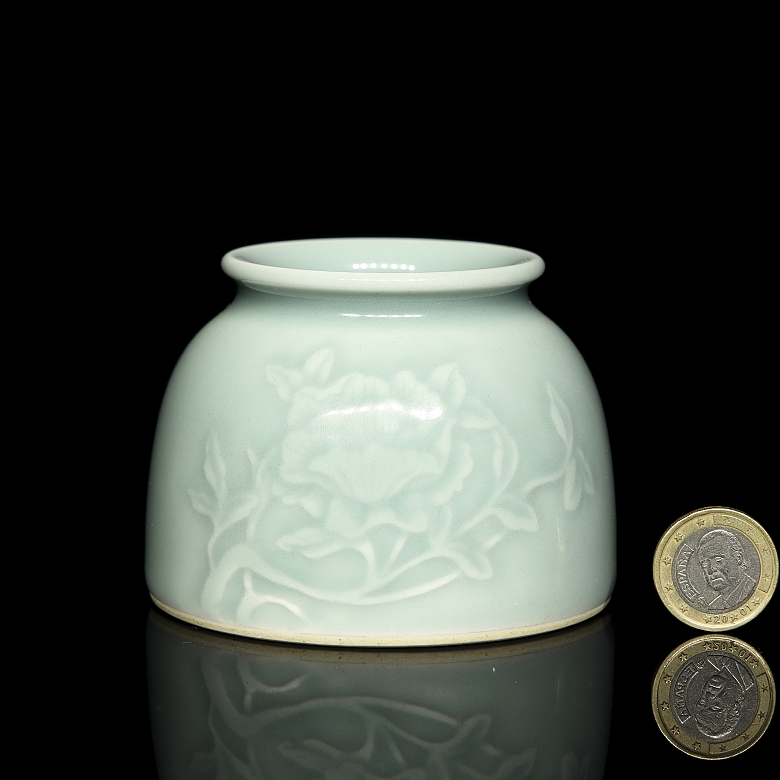 Recipiente de porcelana celadón 