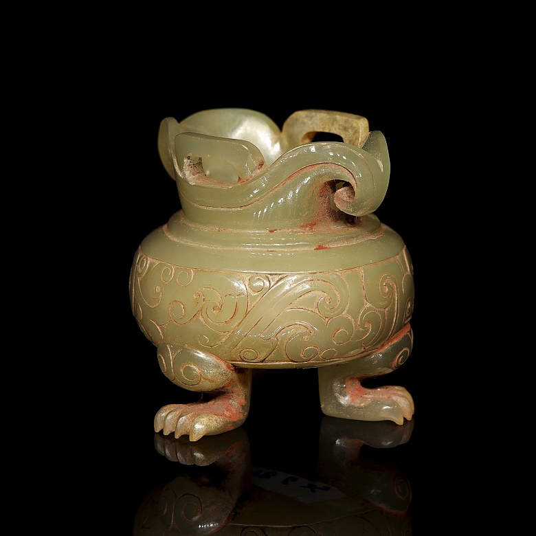 Carved jade ritual vessel, “Dragons,” Warring States period