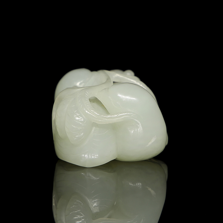Jade figure ‘Birds with Branch’, Qing dynasty