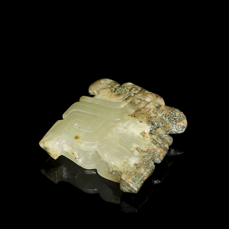 Colgante tallado en jade 