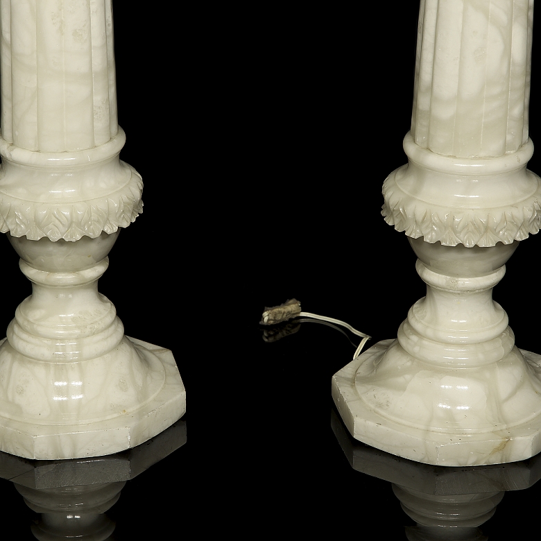 Pareja de lámparas pedestales de alabastro, s.XX - 4