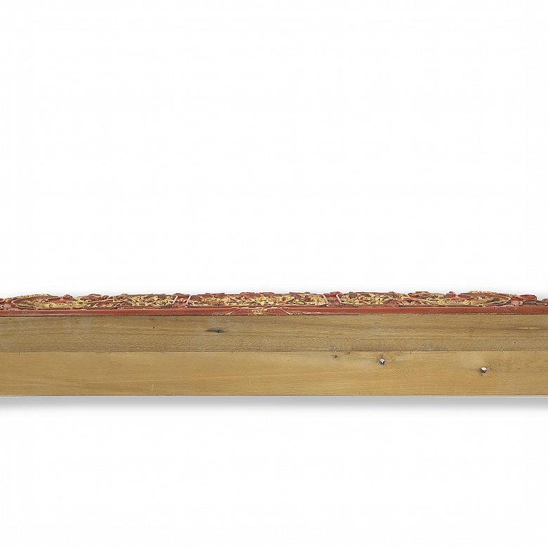 Cubre cortinas de madera lacada 