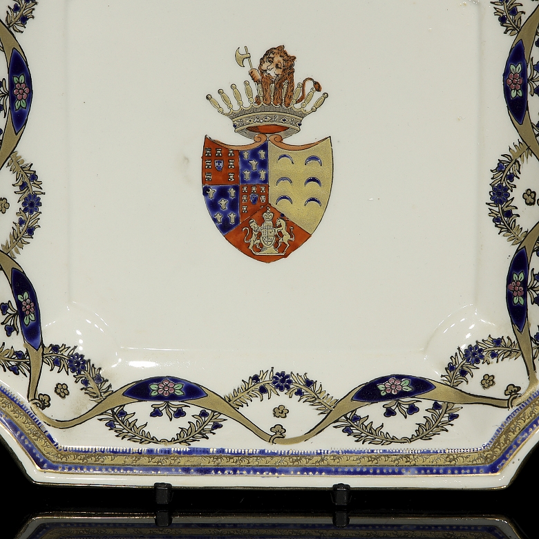 Plato de porcelana