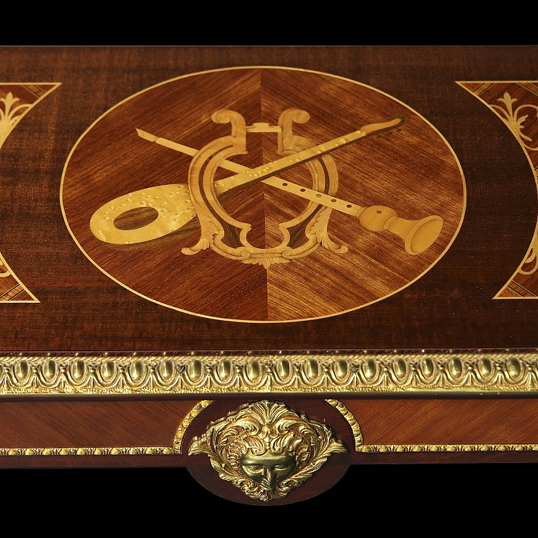 Consola con marquetería Estilo Luis XVI, s.XX