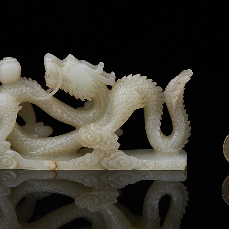 Figura de jade blanco