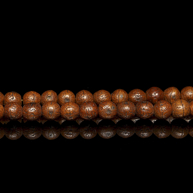 Mala de ciento ocho cuentas de semilla, s.XX