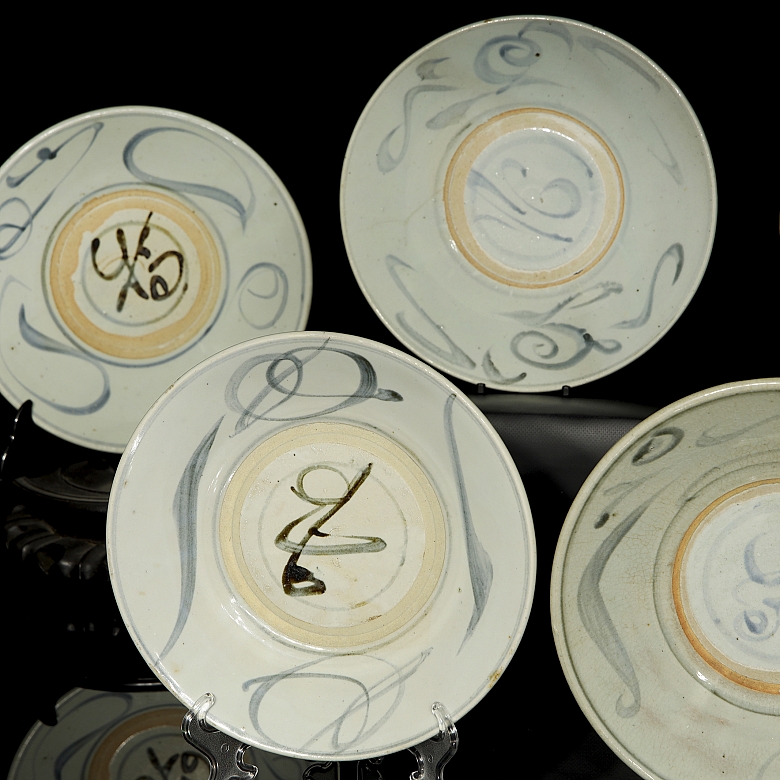 Juego de once platos de cerámica esmaltada, dinastía Ming - 1