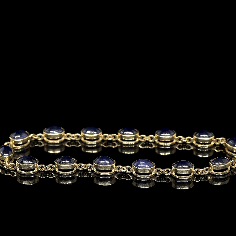 Pulsera de oro amarillo con zafiros