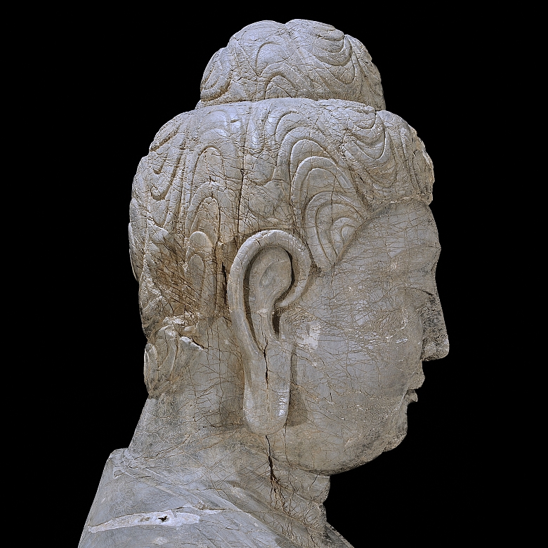 Gran figura de piedra tallada 