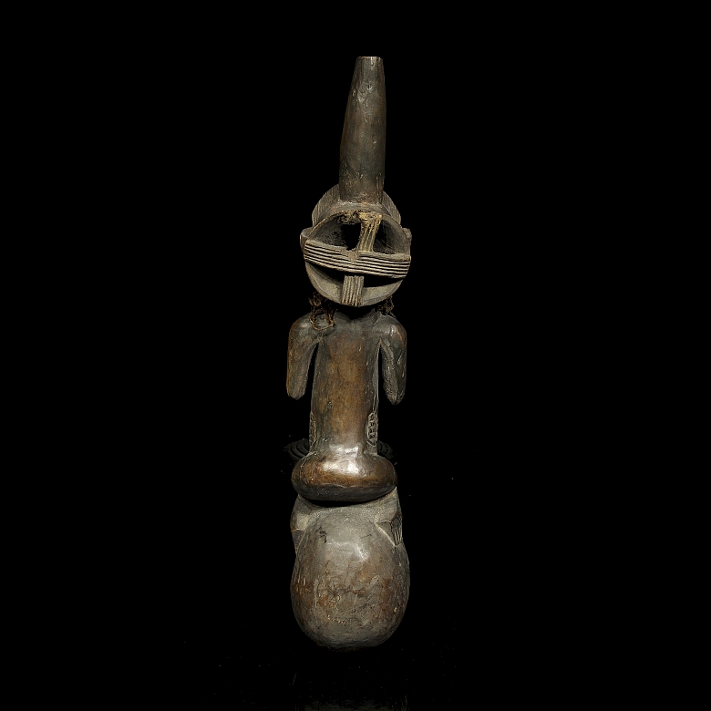 Pipa ceremonial femenina, R.D. del Congo, s.XX - 1