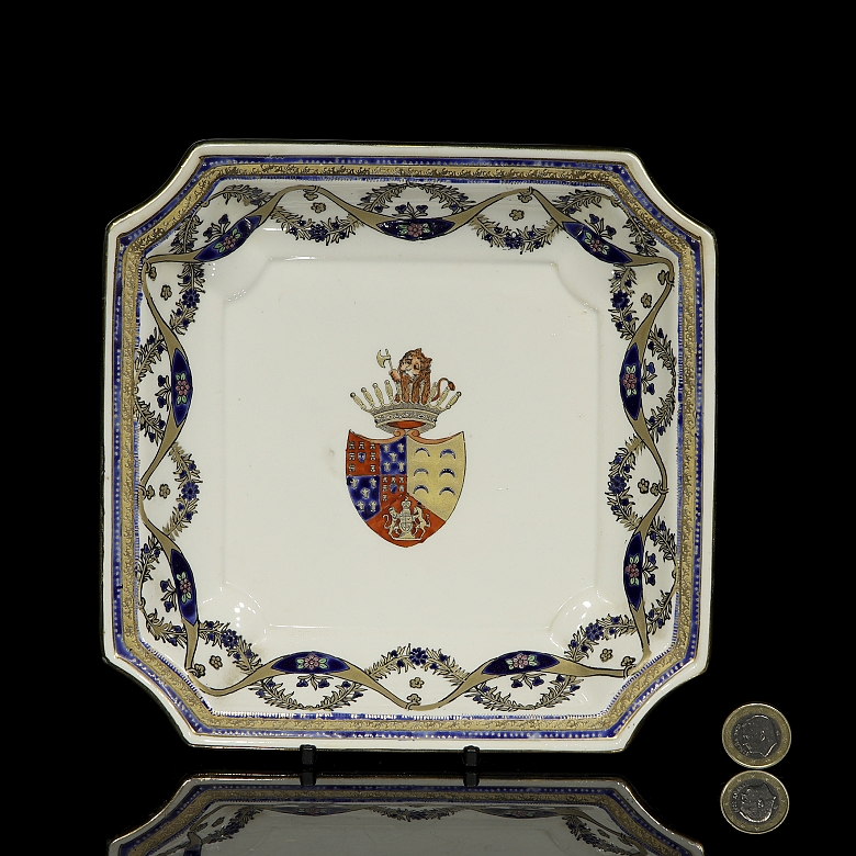 Plato de porcelana