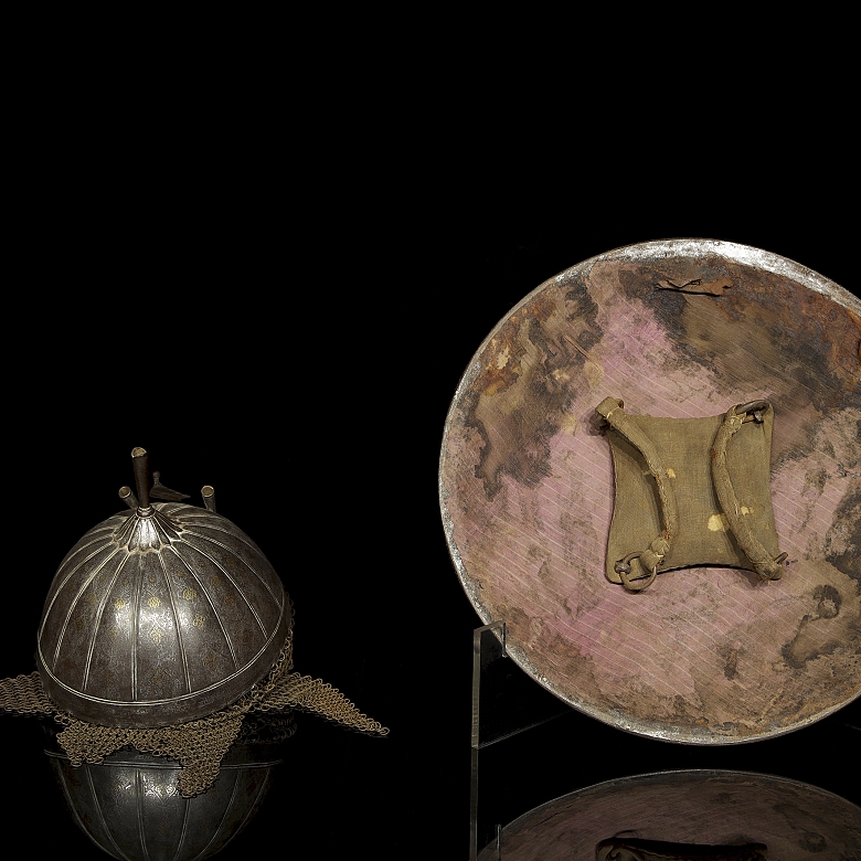 Khula Khud and Sipar helmet with gold and silver inlays. 19th century