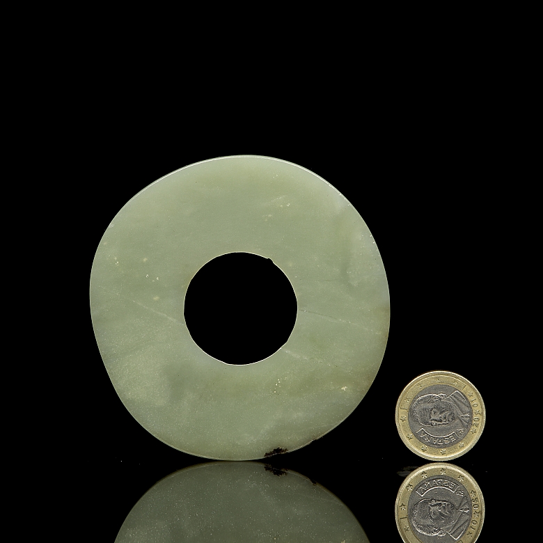 Colgante de jade tallado, cultura Qijia