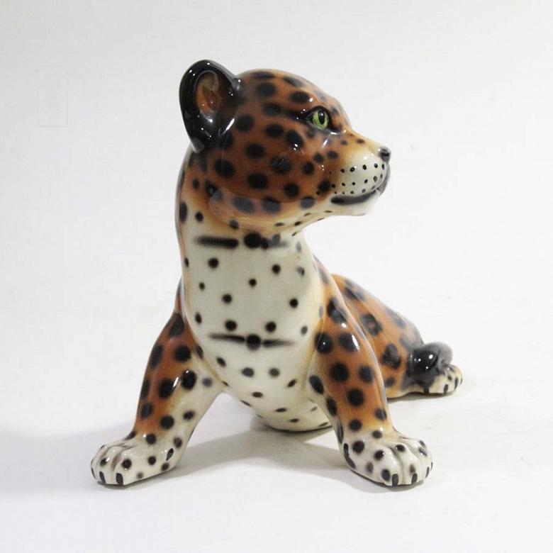Figura de leopardo en cerámica. - 2