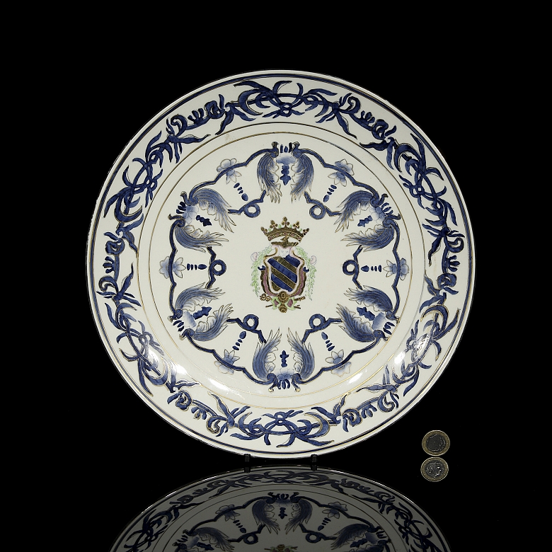 Plato de porcelana