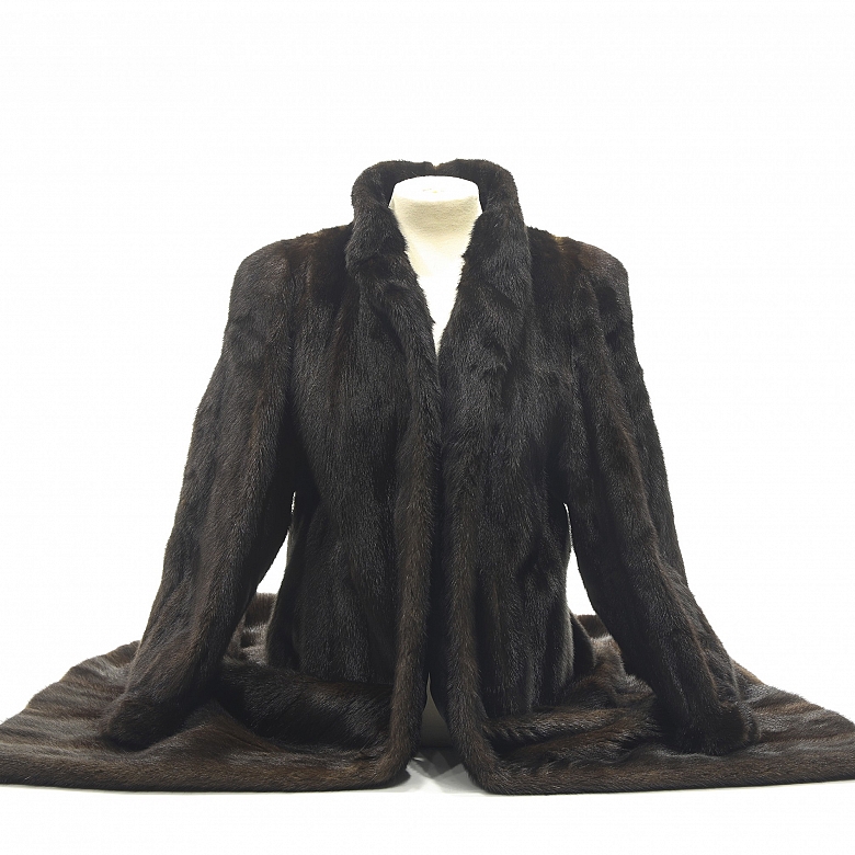 长款棕色貂皮大衣