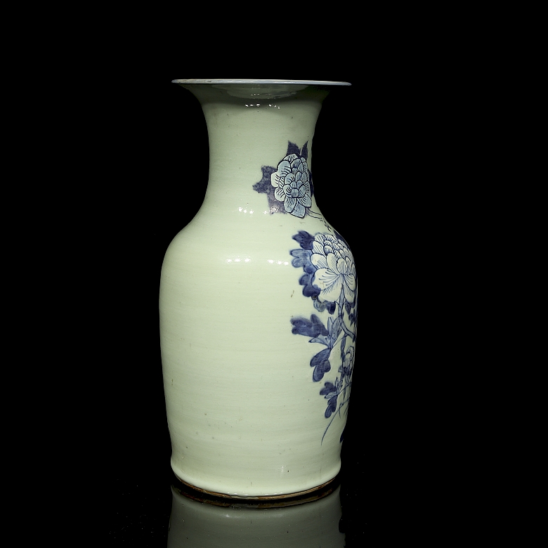 Jarrón de porcelana esmaltada
