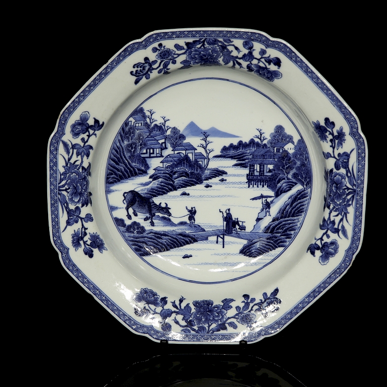 Pareja de platos de cerámica esmaltada