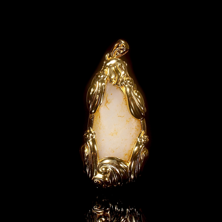 Colgante de plata dorada y jade, dinastía Qing